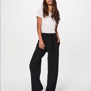 Black high waist lululemon wide legged pant